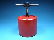 Pot magnet of AlNiCo with release mechanism